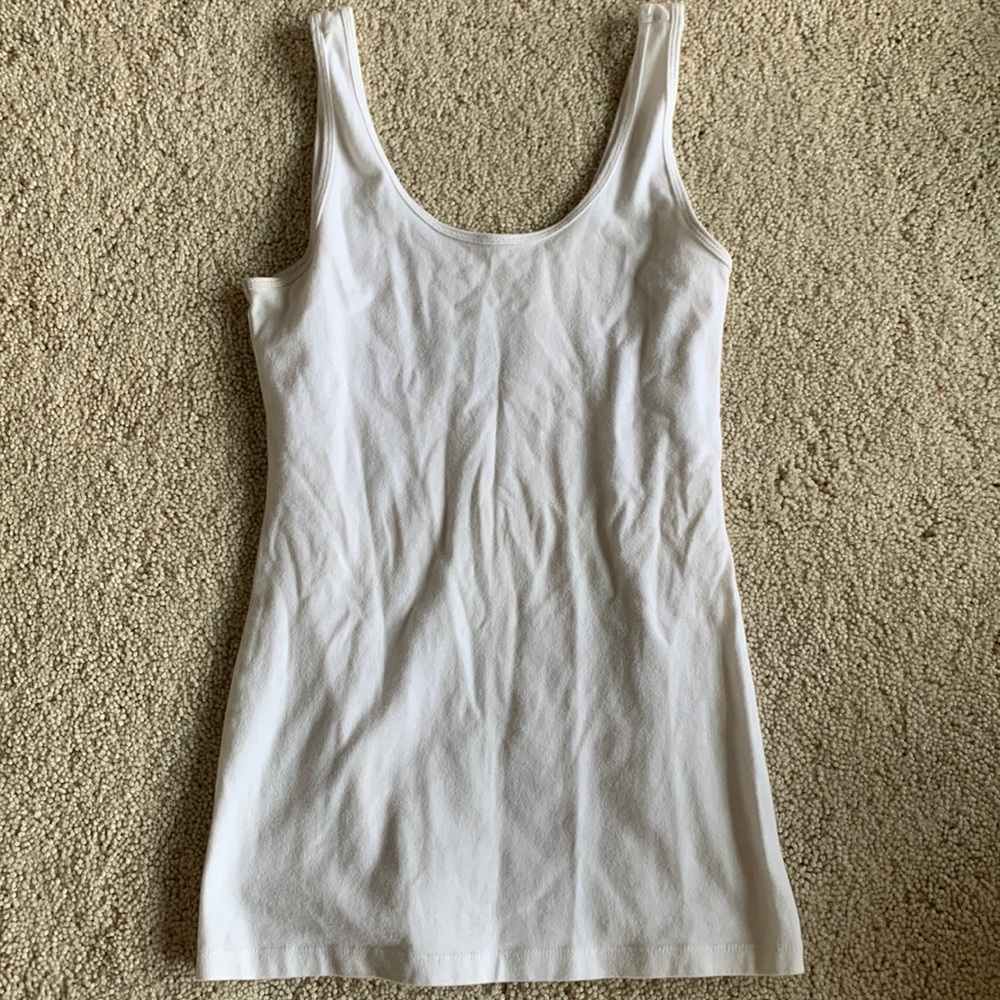 White thick strap tank top super stretchy Maurices size XS